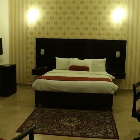 The Royal Manor Bed & Breakfast Islamabad Luaran gambar